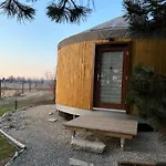 Jurta Jura Lesna Campo de lujo
