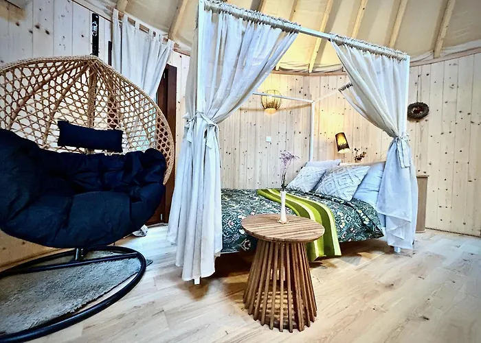 אוהל מפואר Jurta Jura Lesna Przybyslawice (Miechow)